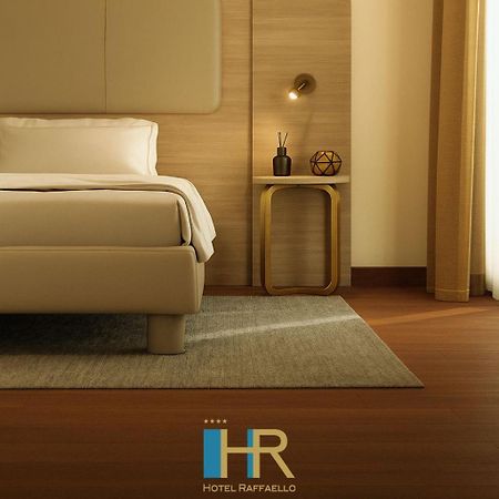 Hotel Raffaello Milánó Kültér fotó